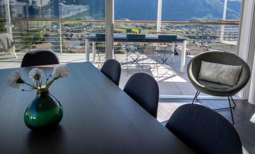 Big modern flat in Venthone