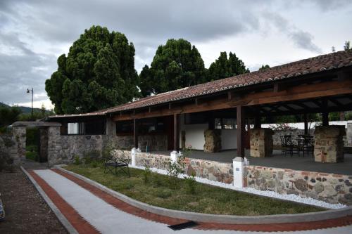 King size bed room -4, Antigua Guatemala (foto 9)