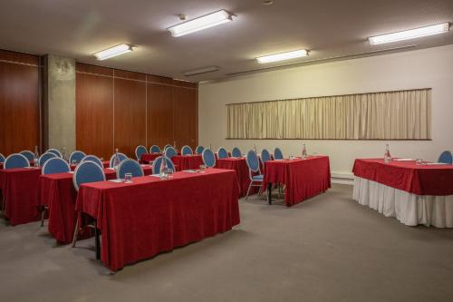 VIP Executive Arts Hotel - image 6