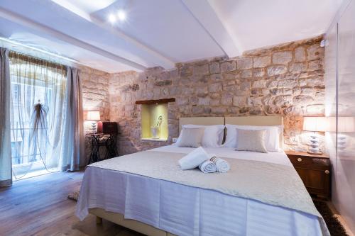Apartments & Rooms Dujam, Split (photo 9)