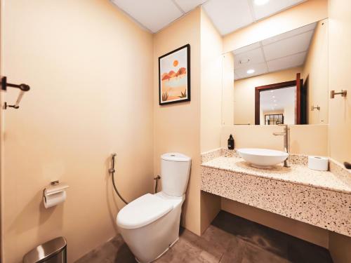 New! JBR Beachfront with Panoramic Dubai Eye Views 4