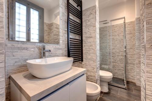 Calamai By The River