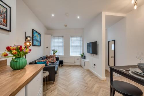 Stylish 2 Bedroom Apartment in Belfast in วิลการ์ พาร์ค แอเรีย