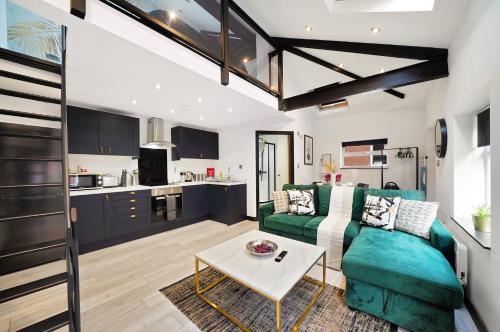 30 percent off! Elegant Yorkshire Abode - Great Location - Sleeps 19 in คาสเทิลฟร์ด