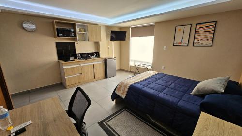 Super Suites Plaza Acequia in Cuautitlán Izcalli, Mexico