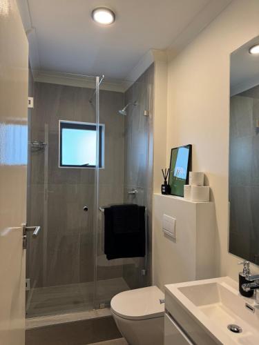 Modern & Cozy Studio