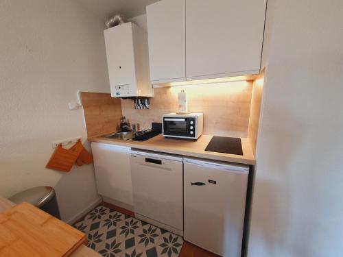 Oprema, T2 traversant familial CAP SUD Parking Plages - ROSSIconciergerie - Linge en option in Le Couchant