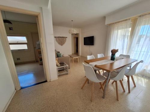 Playa Grande 3 ambientes con cochera