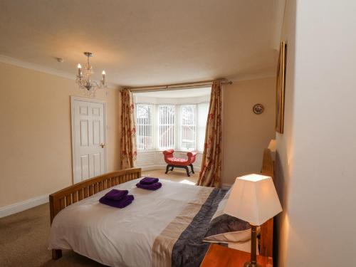 Mayfield Manor - image 12