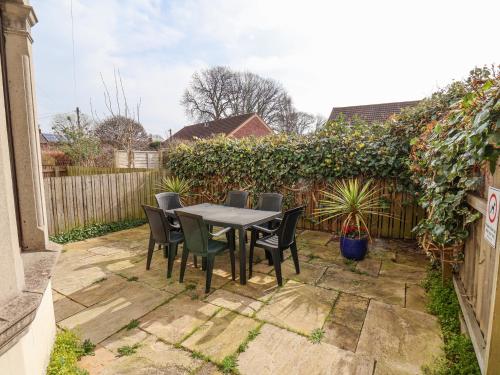 Mayfield Manor - image 10