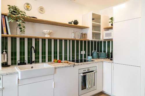 NEW! Remodeled & Spacious 4 Bedroom - 3 Bath - Heart of Nice - AC in all rooms - With a large elevator, Nice (fotografie 11)