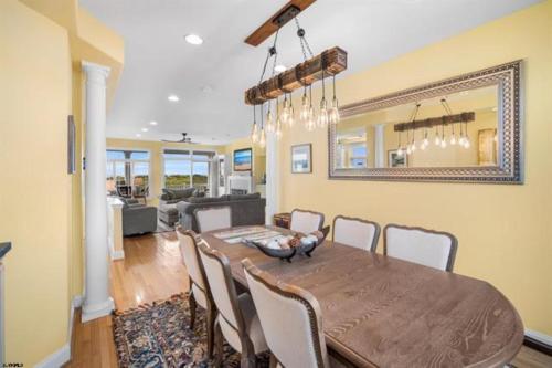設施, Direct Ocean Front Townhouse! An oceanside gem perfect for any vacation! in 雙桅船市 (NJ)