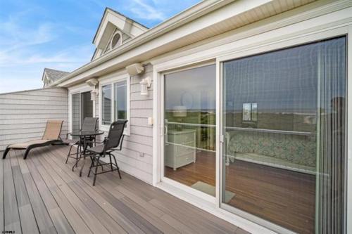 設施, Direct Ocean Front Townhouse! An oceanside gem perfect for any vacation! in 雙桅船市 (NJ)