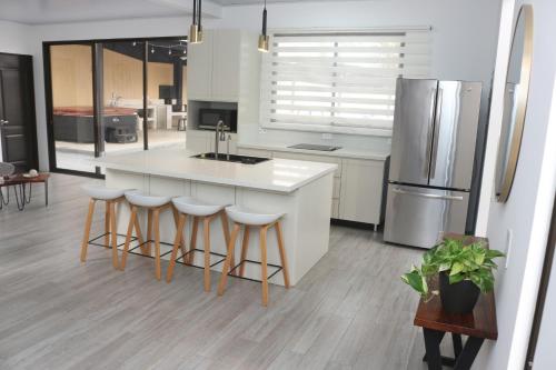 Casa con Piscina y jacuzzi, vista al Volcán Tenorio (Casa con Piscina y jacuzzi, vista al Volcan Tenorio) in Bijagua De Upala