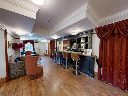 Bar/lounge, High Tor Hotel in Matlock