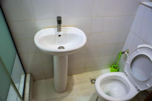 Four Bedroom Duplex in Magodo phase 1