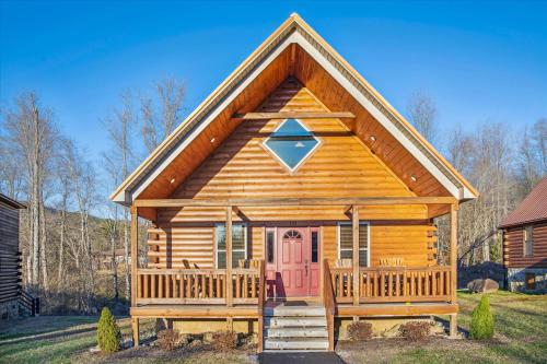 Moondance Cabin-Enjoy Your Journey To The Smokies! in Gatlinburg, USA