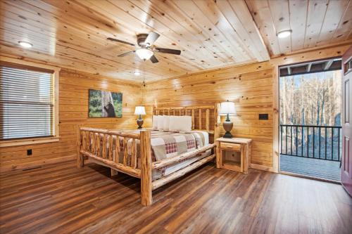 Moondance Cabin-Enjoy Your Journey To The Smokies! in Gatlinburg, USA