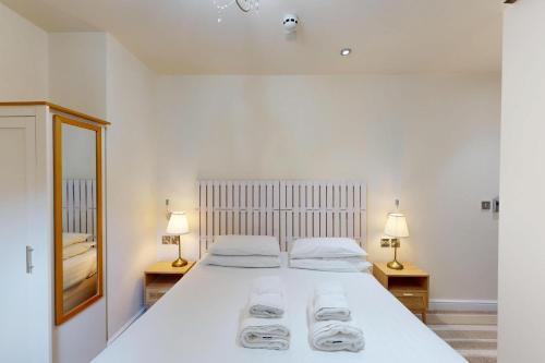 High Tor Hotel Room Type - Twin Room with Bath