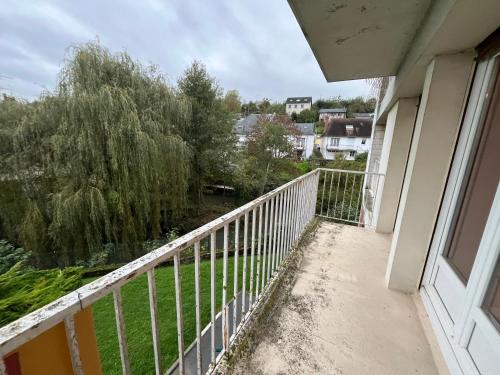 Loft calme sur la rivière avec parking - Location saisonnière - Lisieux