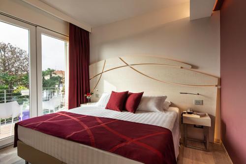 Color Hotel Style & Design - image 12