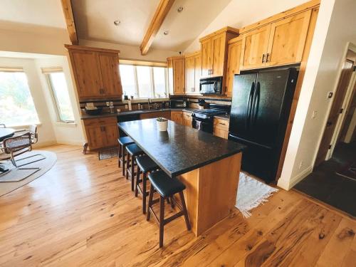 Powder Mountain 5 Bedroom Home Woodfired Sauna - image 7