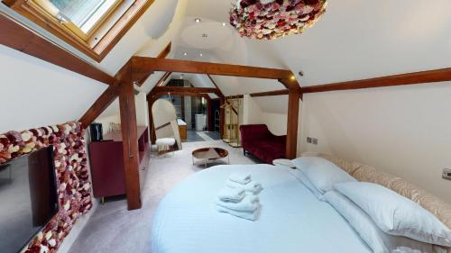 High Tor Hotel - image 13