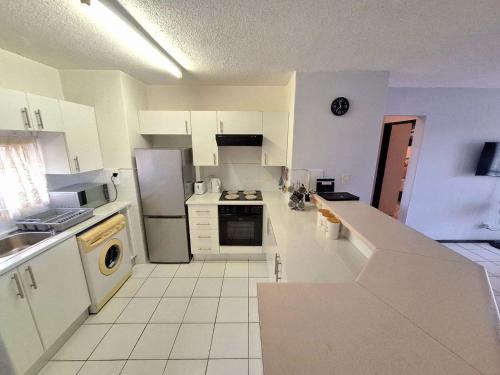 Laguna La Crete 238 in Margate North Beach