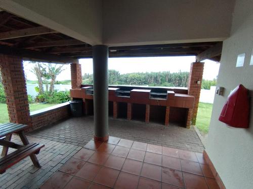 Laguna La Crete 238 in Margate North Beach