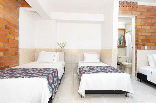 Quadruple Room image 2