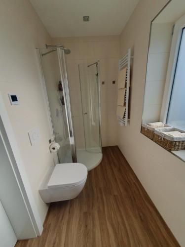 FeWo Francis FeWo Francis