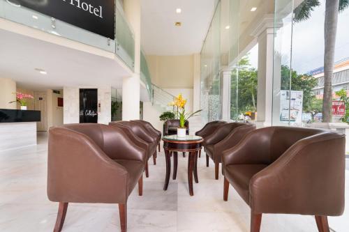 Dancentre Luxury Hotel Near SECC formerly Sunshine Garden Hotel - 편의 시설/서비스