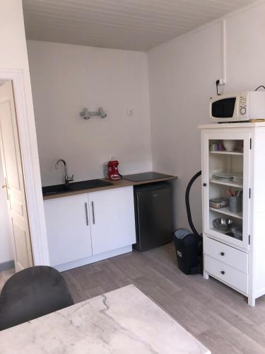 Small house with garden for 2 or more if needed