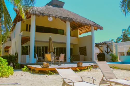 Lemnus Luxury villa walking distance to Chicxulub in Chicxulub, Mexico