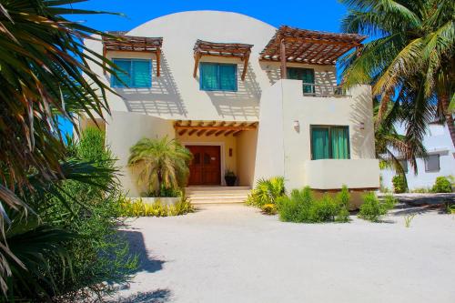 Lemnus Luxury villa walking distance to Chicxulub in Chicxuclub Puerto Yucatan