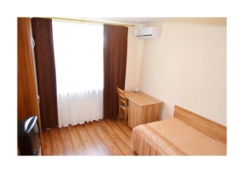 Hotel Oktyabrskaya