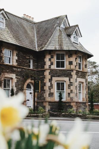 Exterior view, The Penn in Windermere