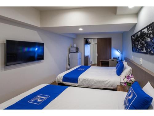 room detail thumbnail 1