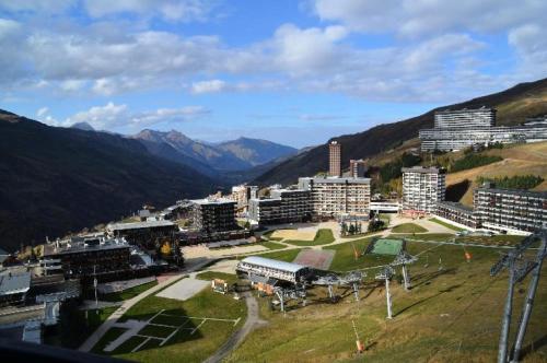 Residence Chaviere - Studio 4 pers au pied des pistes a la Croisette - acces 3 Vallees MAE-5624 near Le Chalet