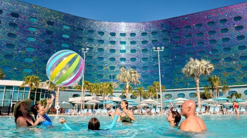 Universal Terra Luna Resort - image 11