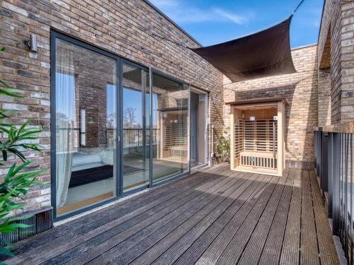 Szauna, Cambridge - hot tub, sauna, parking, pool table in Trumpington