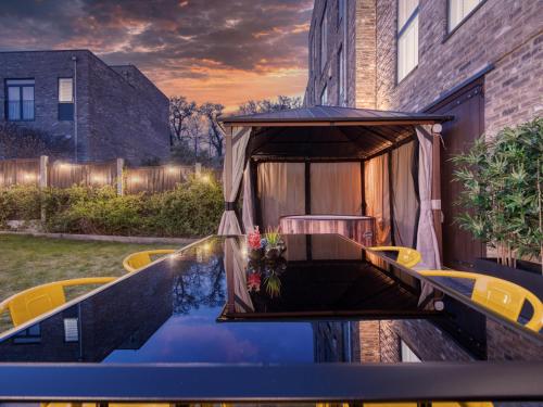 Kert, Cambridge - hot tub, sauna, parking, pool table in Trumpington