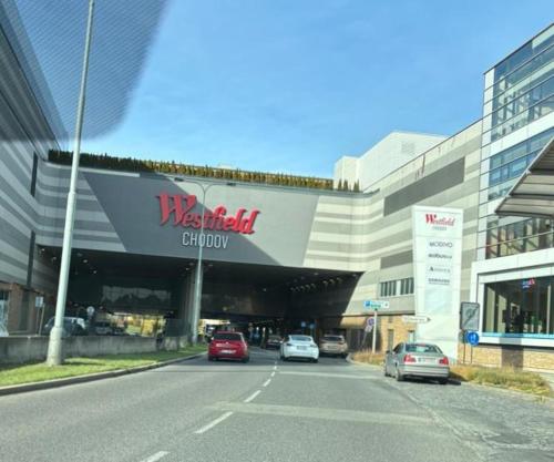 Westfield apartment, Praga