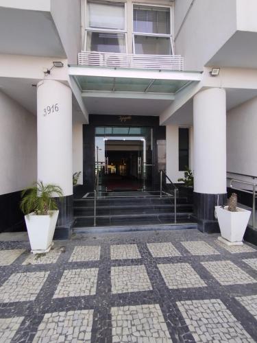 Temporada Copacabana by CaviRio – Rio de Janeiro, VA