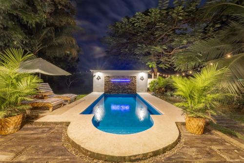 Villa Tenga Paz By Vacation Pura Vida in 埃斯特里約斯埃斯特