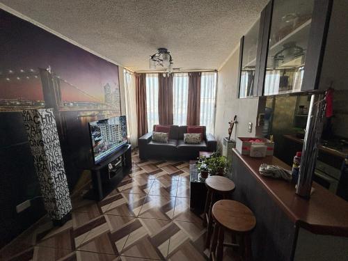 Apartamento Santiago para 1 a 6 Personas - 2 Baños, Parking y WiFi Gratis — other in Villasana 2039 Piso 2, Santiago, 8530361, Chile