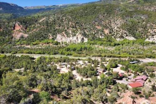 Charming Canyon Cabin with a View Charming Canyon Cabin with a View