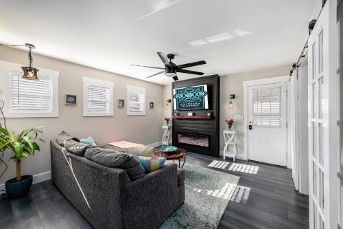 The Coastal Retreat - The Perfect Couples Getaway in Charleston, USA