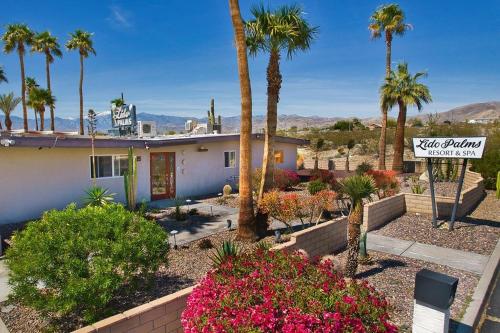 Előcsarnok, Lido Palms Resort and Spa in Desert Hot Springs (CA)