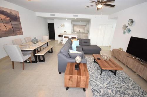 Ocean View Condo with Pools and Easy Beach Access in Las Conchas